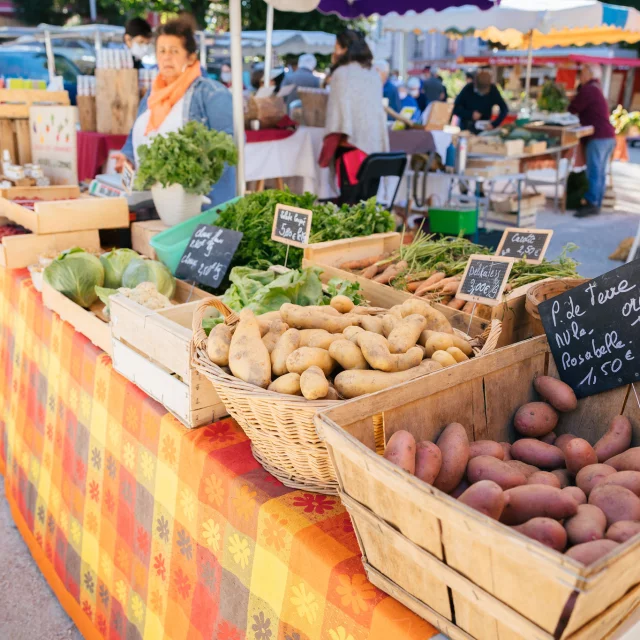 Marché au Chambon-sur-Lignon