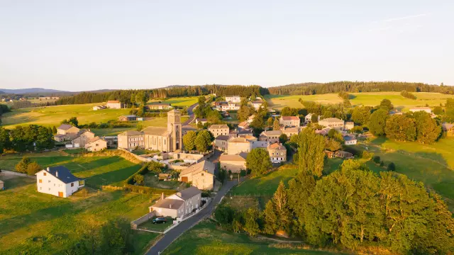 Village du Mas-de-Tence