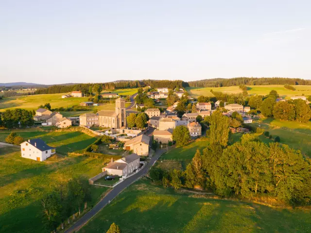 Village du Mas-de-Tence