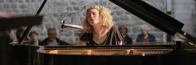 Caroline Sageman pianist