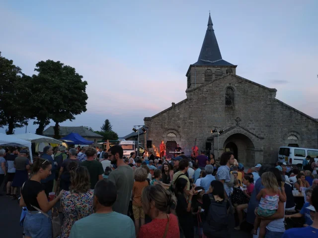 Nuits De Saint Jeures