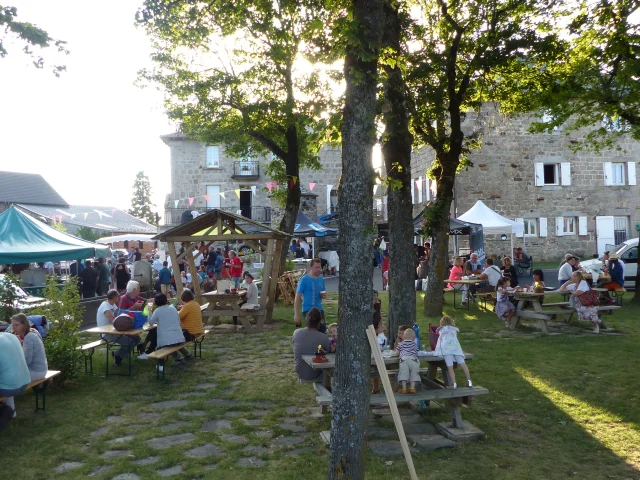Nuits de Saint Jeures