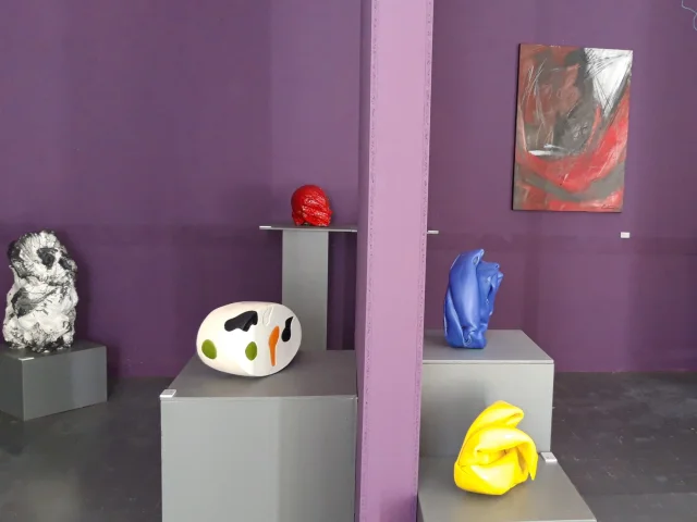 Les Roches Galerie Arlette Marc Simon