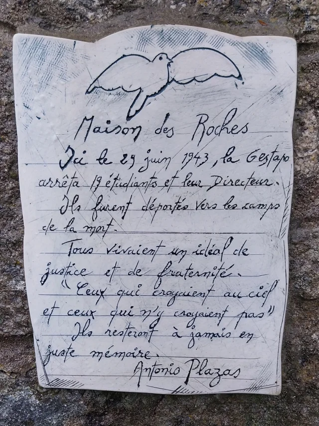 Plaque de la mémoire aux Roches