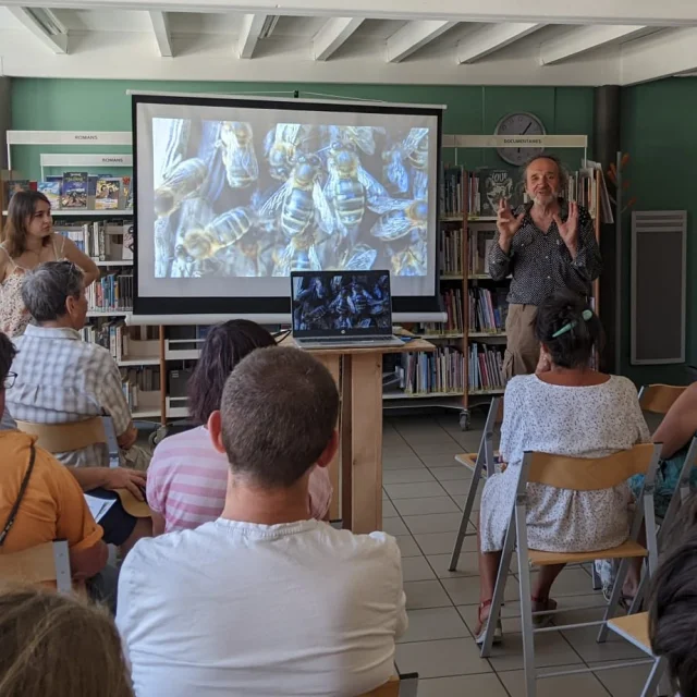Conférence Abeilles à la Bibliothèque