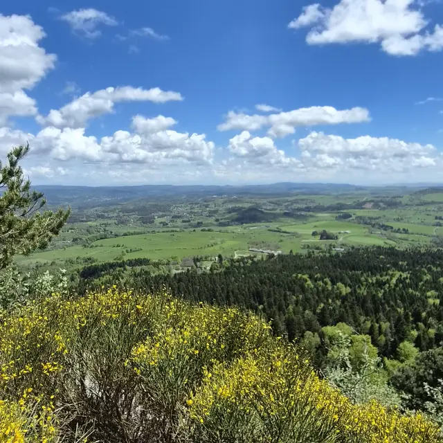 Panorama sur le sentier de Bonas